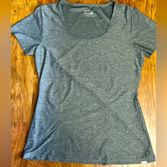 Eddie Bauer Women’s Workout Tee, Size M - Picture 3 of 6